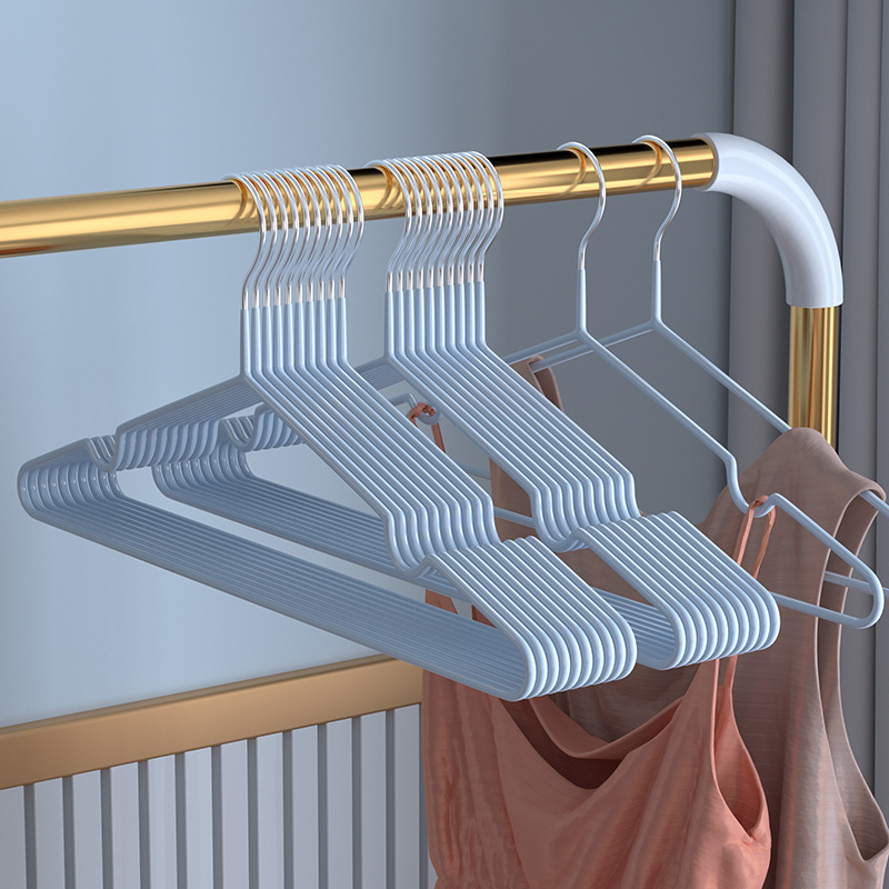 10個入り、家庭用ハンガー。滑り止め加工、肩への圧迫を軽減、 - Home Essentials Bathroom Storage のレビューと価格